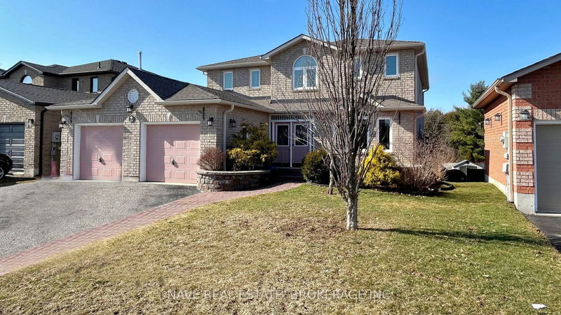 home for sale on 46 Sun King Crescent W