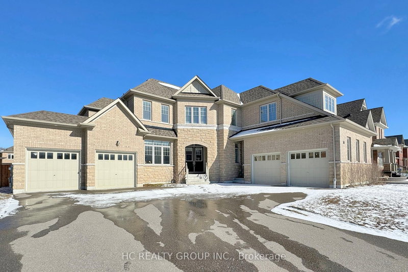 56 Redmond Cres, Springwater, L9X 2A2 | Image 2