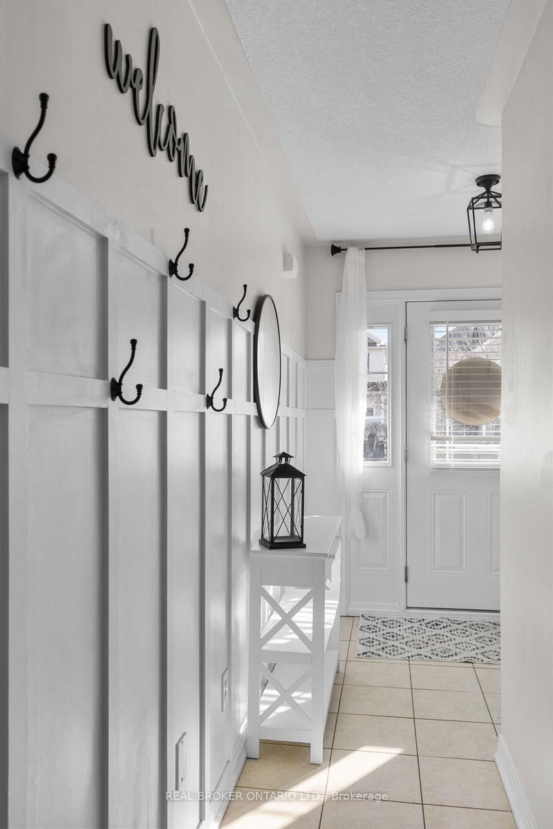 70 Pearl Dr, Orillia, L3V 6H2 | Image 3