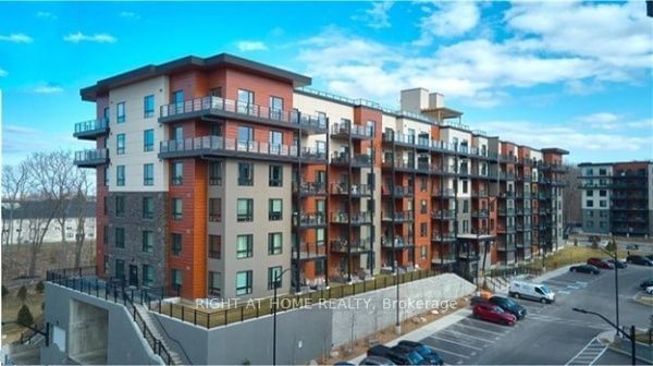 home for lease on 302-302 Essa Road