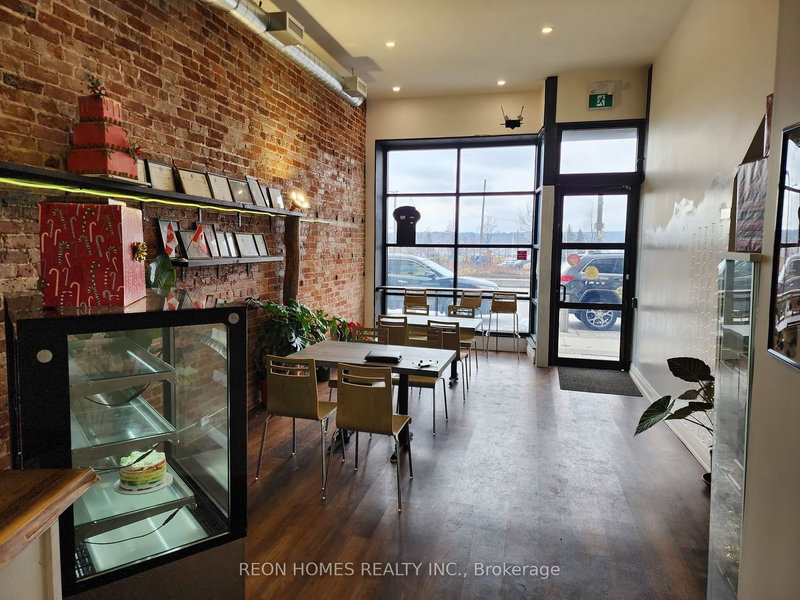 100 - 58 Dunlop St E, Barrie, L4M 1A3 | Image 2