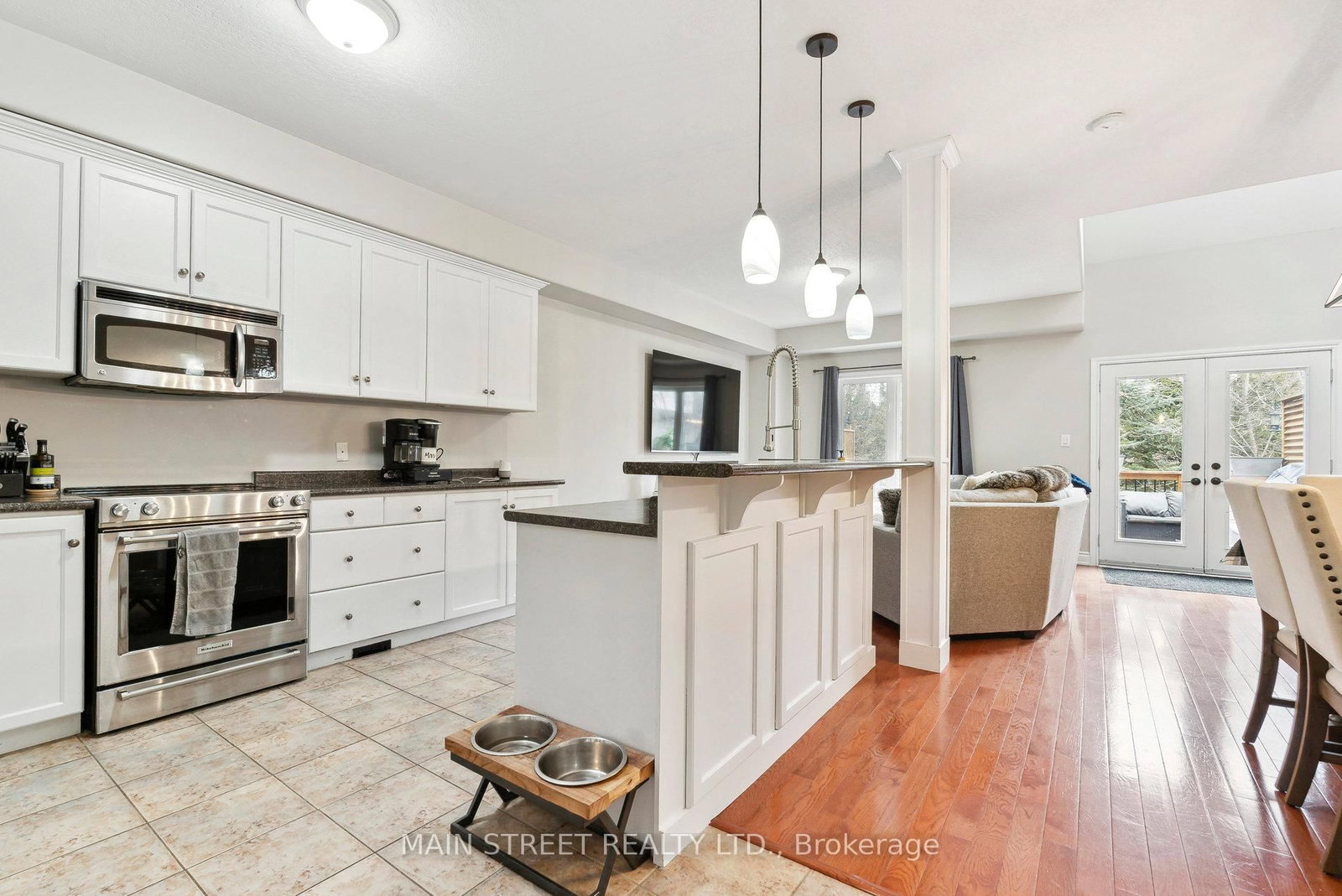 Listing Image 7