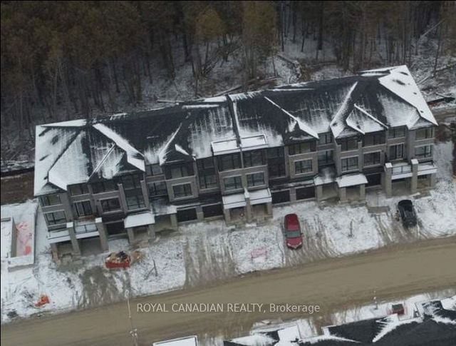112 Blue Forest Crescent