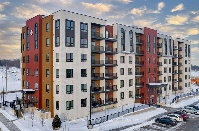 home for lease on 406-10 Culinary Lane
