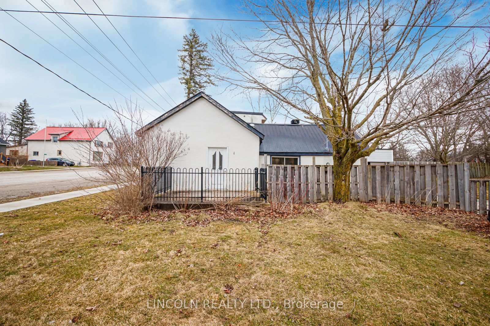 Listing Image 3