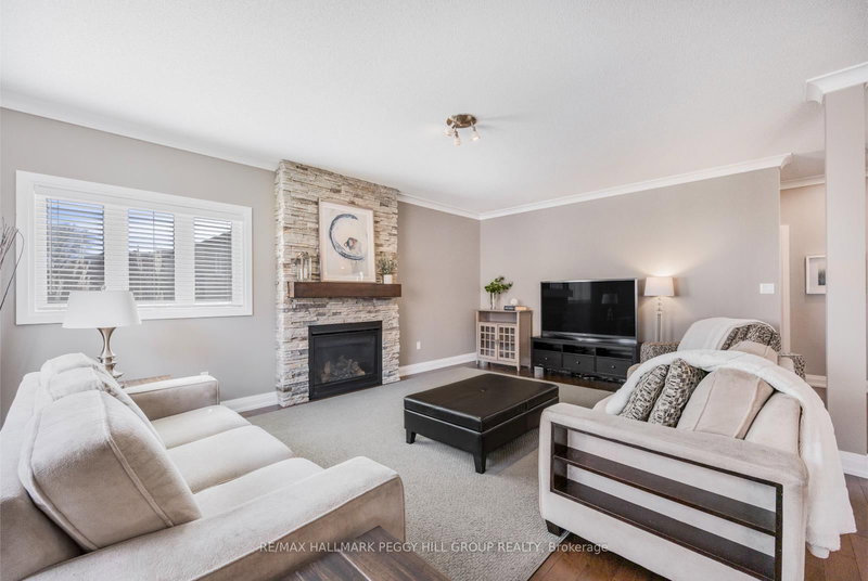 21 Tascona Crt, Barrie, L4M 0C5 | Image 3