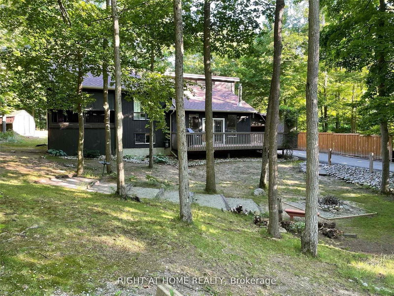 158 Desroches Tr, Tiny, L9M 0H9 | Image 2