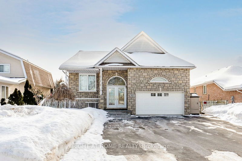 home for lease on 327 Old Mosley Street S