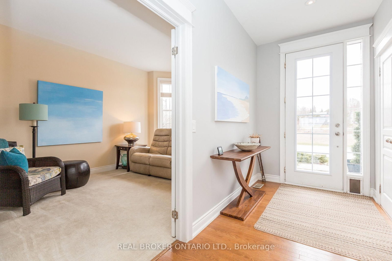 Listing Image 3