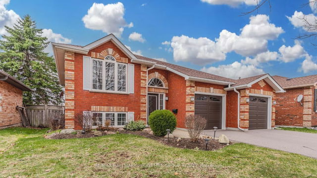 14 Revelstoke Court