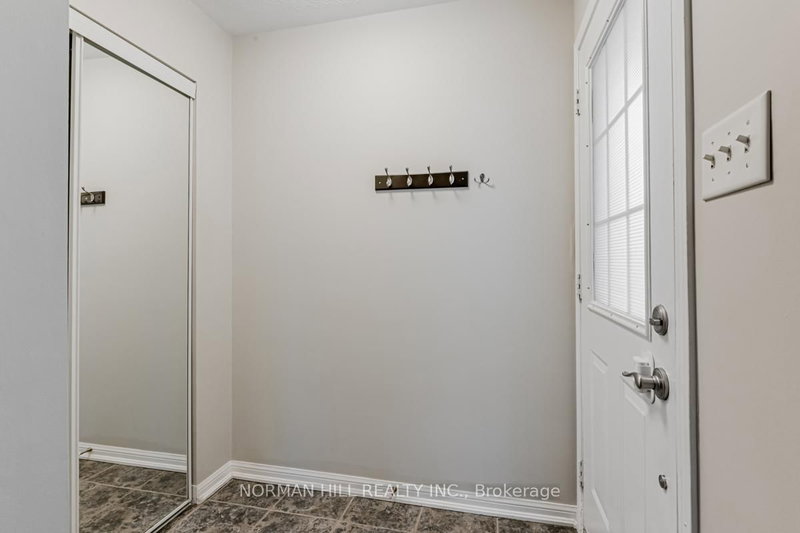 37 Ridwell St, Barrie, L4N 0W8 | Image 3