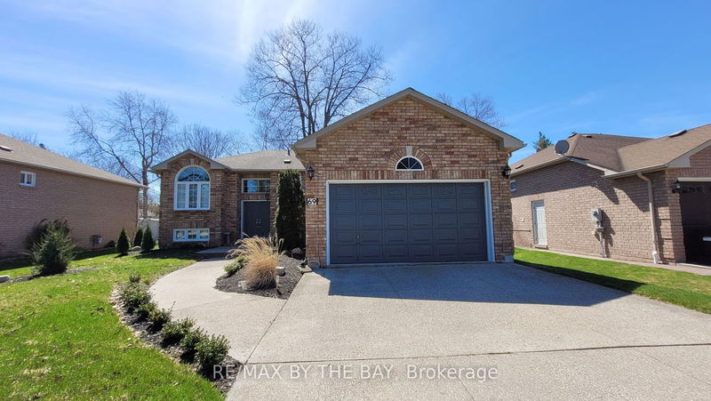 home for lease on 69 Acorn Crescent