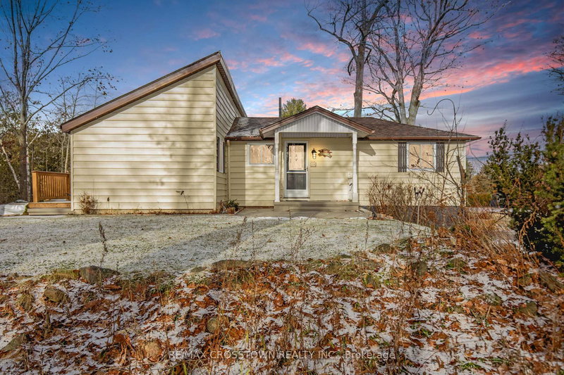 18 Sallows Dr, Tay, L0K 2A0 | Image 2