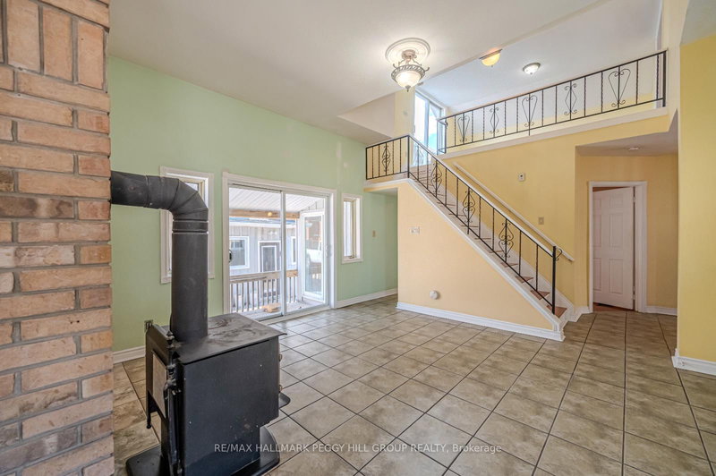 131 Sanford St, Barrie, L4N 3C8 | Image 3