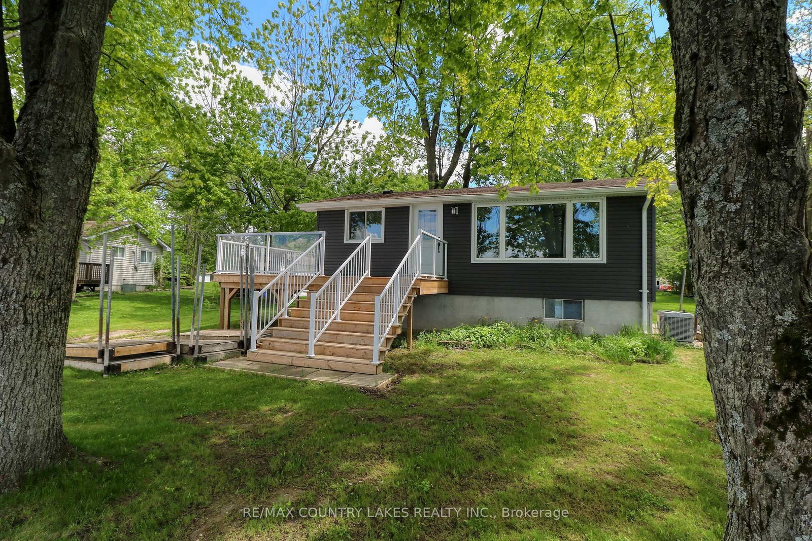 Listing Image 14