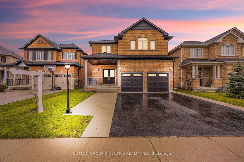 home for sale on 124 Sun King Crescent