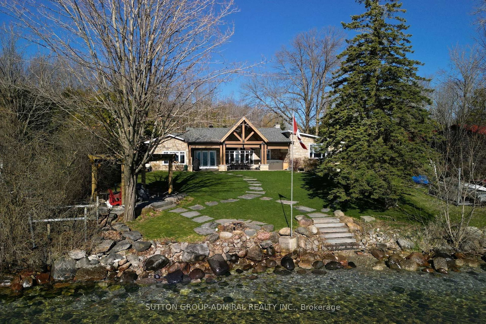 Listing Image 4