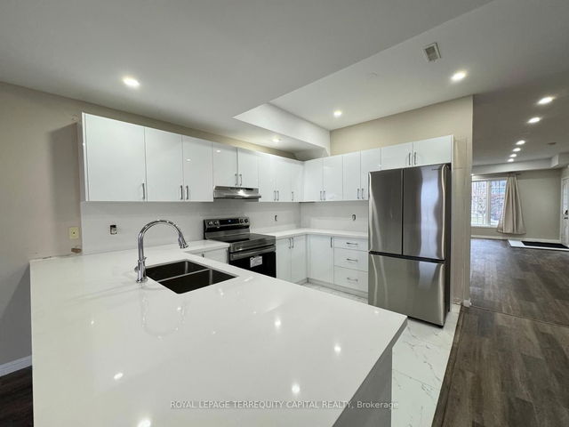 Upper - 349 Edgehill Drive