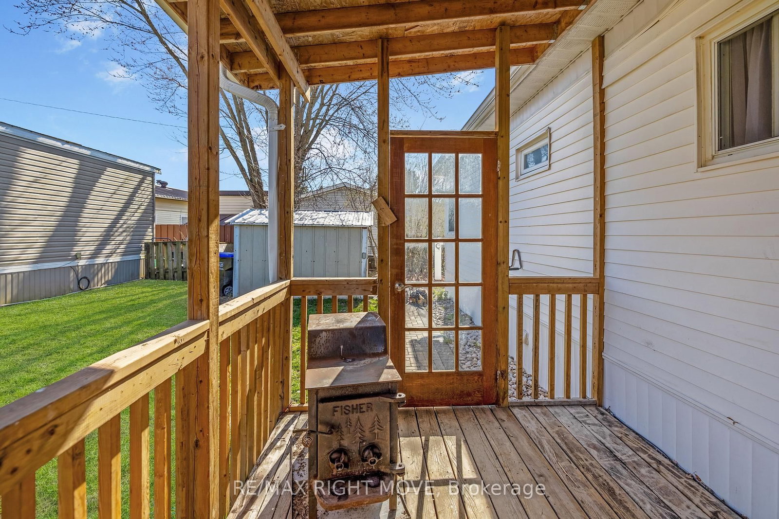 Listing Image 9