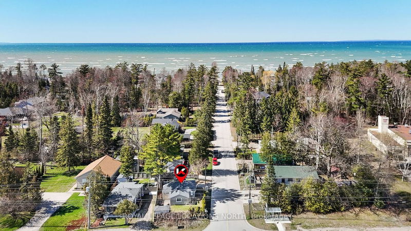 72 57th St N Wasaga Beach, L9Z 1W2 | Image 2