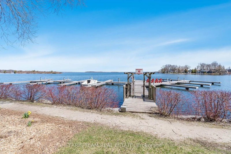 112 - 140 Cedar Island Rd, Orillia, L3V 1T1 | Image 3