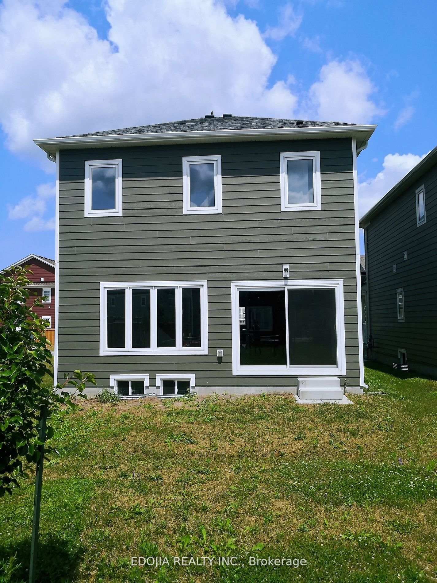 Listing Image 7
