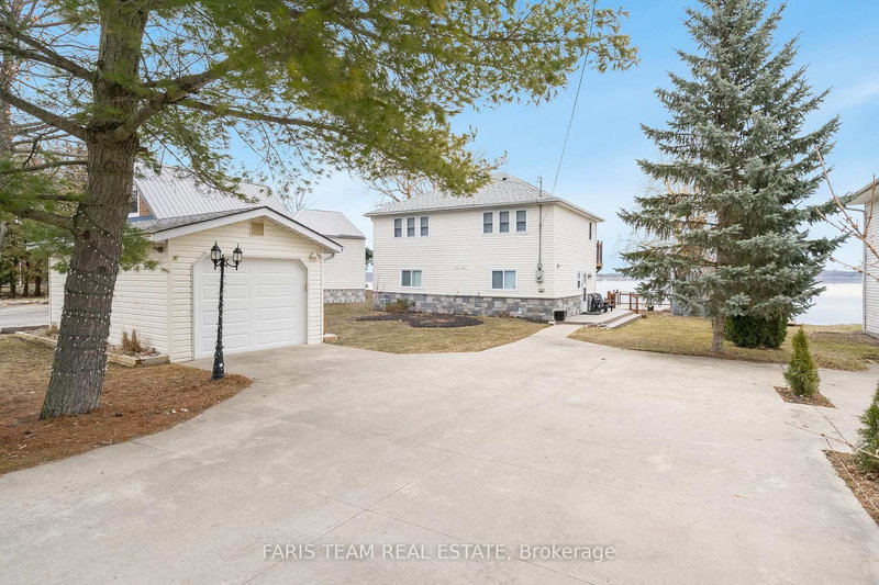 282 Robins Point Rd, Tay, L0K 2A0 | Image 3
