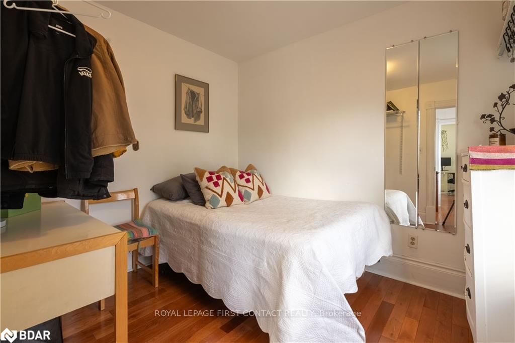Listing Image 16