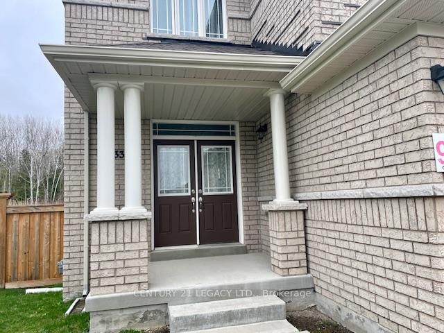 33 Pearl St, Wasaga Beach, L9Z 1J6 | Image 3