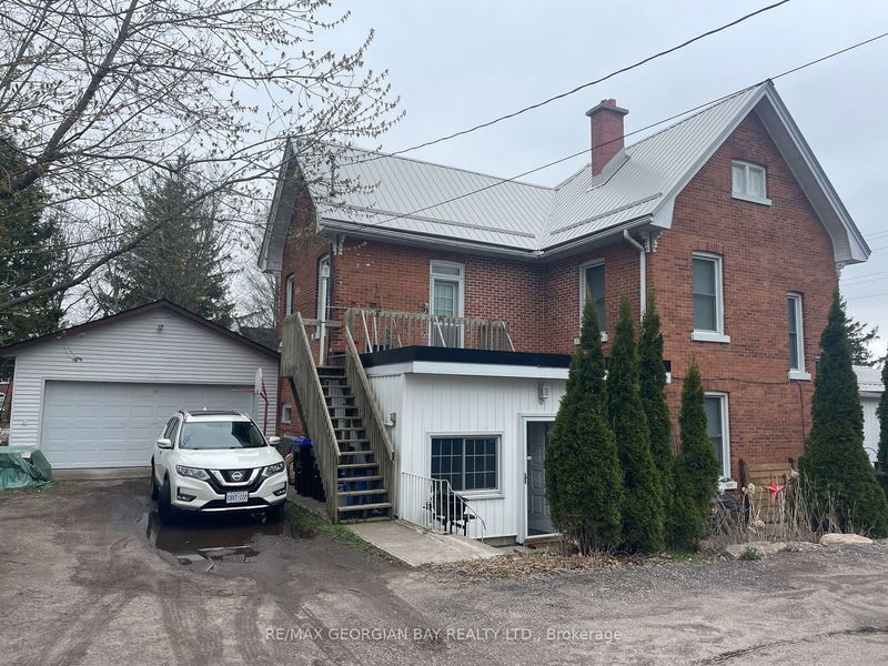 home for sale on 18 Robert Street E