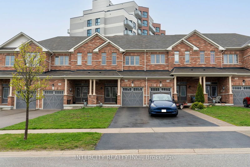 home for sale on 56 Snelgrove Crescent
