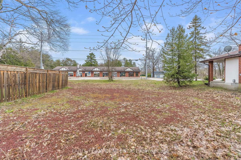 1444 Mosley St, Wasaga Beach, L9Z 2B9 | Image 3