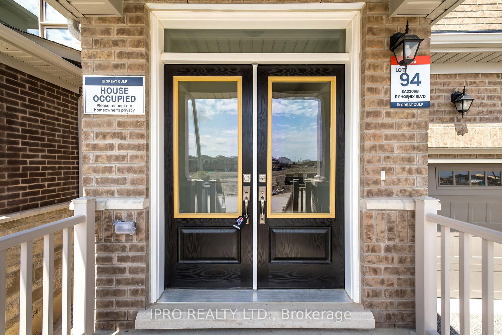 Listing Image 5