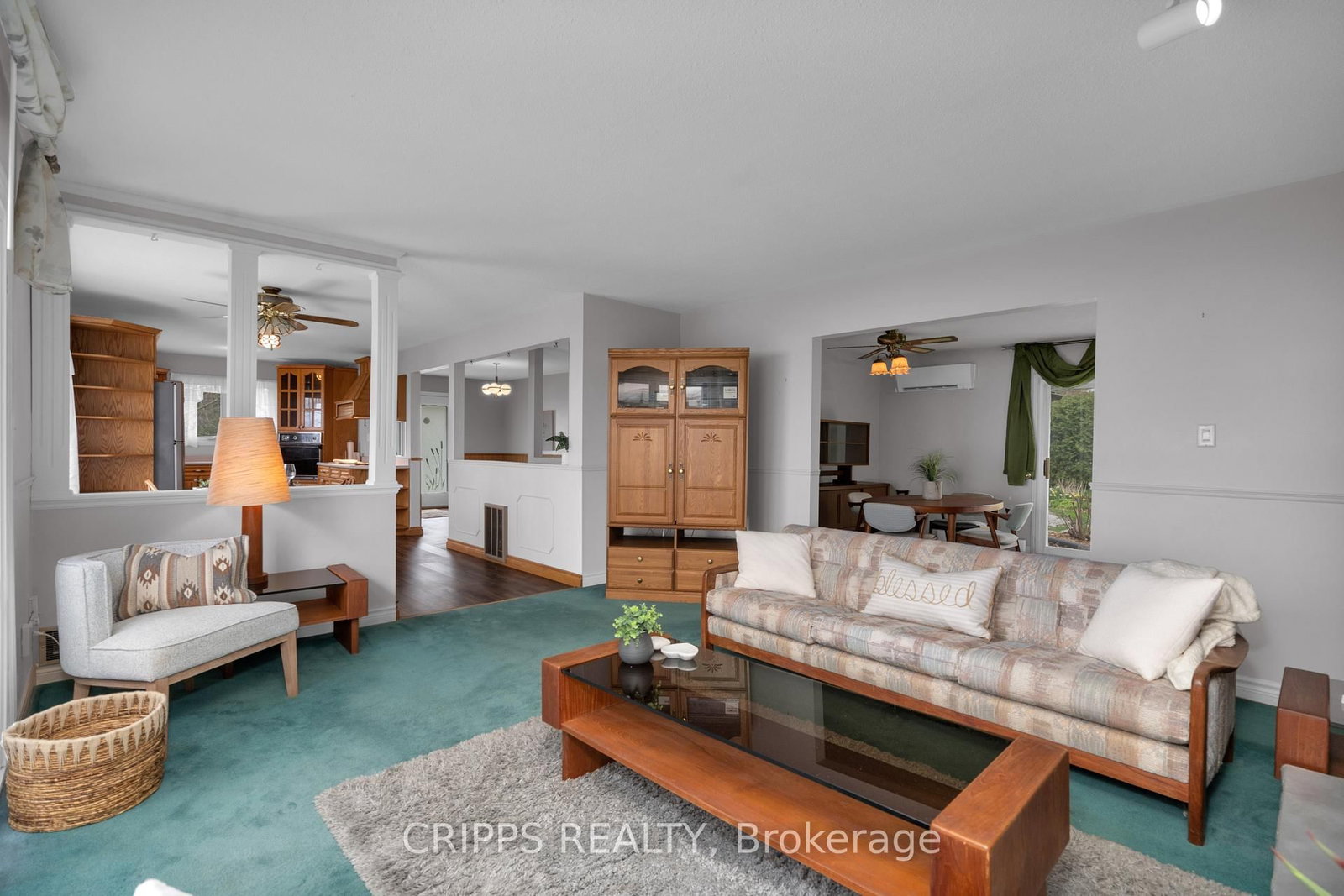Listing Image 12