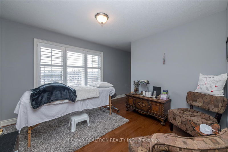 11 White Oaks Rd  Barrie, L4N 5A2 | Image 20