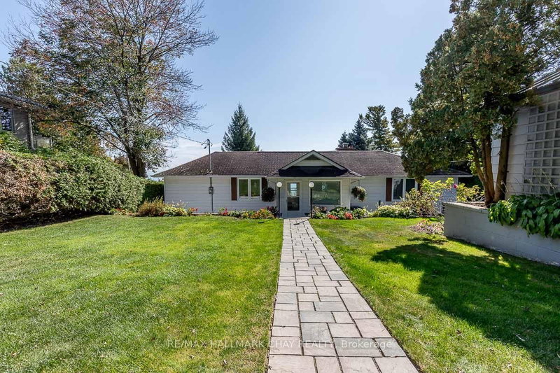 1125 Woodland Dr, Oro-Medonte, L3V 6H1 | Image 2