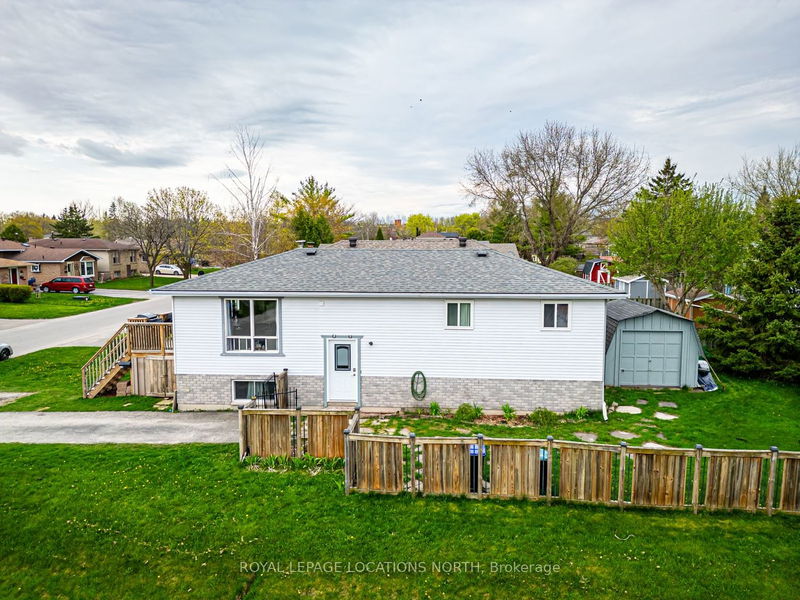 home for sale on 31 Courtice Crescent