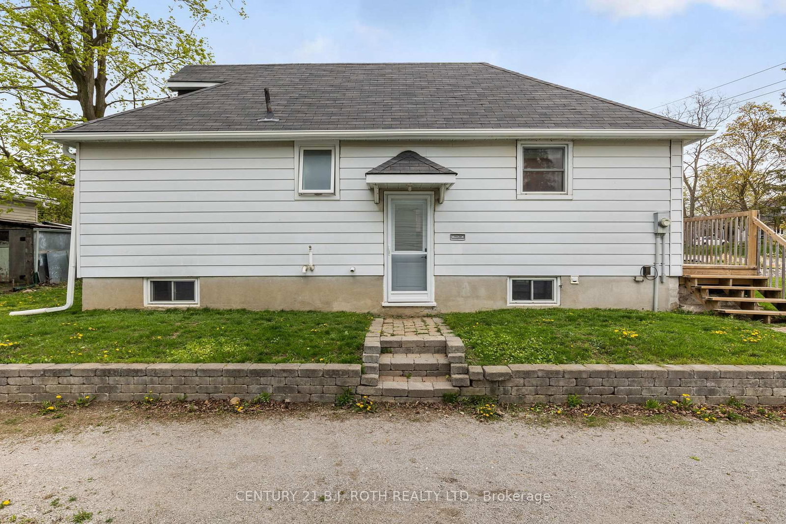 Listing Image 16