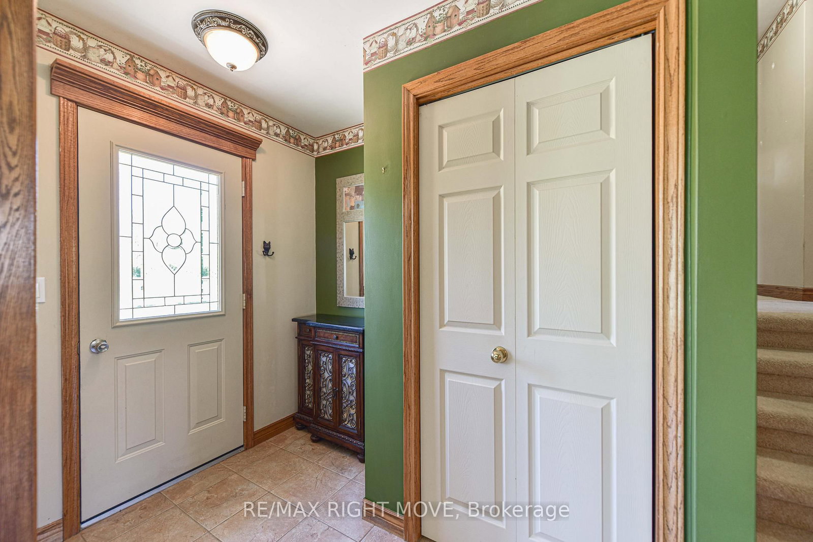 Listing Image 4