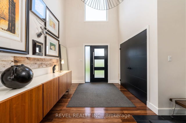 413 Codrington Street