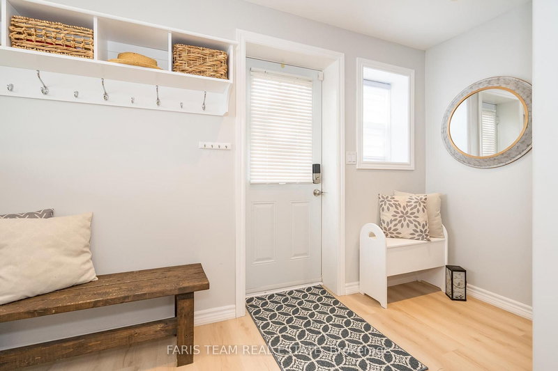 282 Robins Point Rd, Tay, L0K 2A0 | Image 3