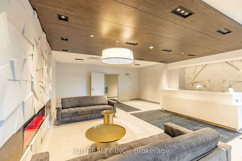 home for lease on # 811-58 Lakeside Terrace