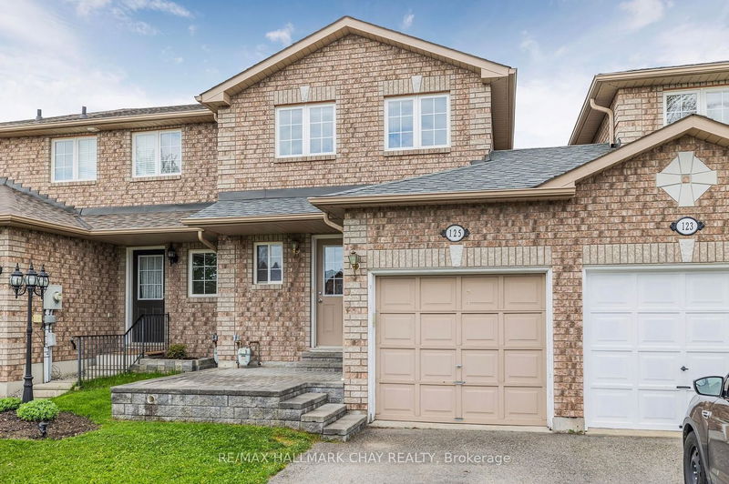 home for sale on 125 Courtney Crescent