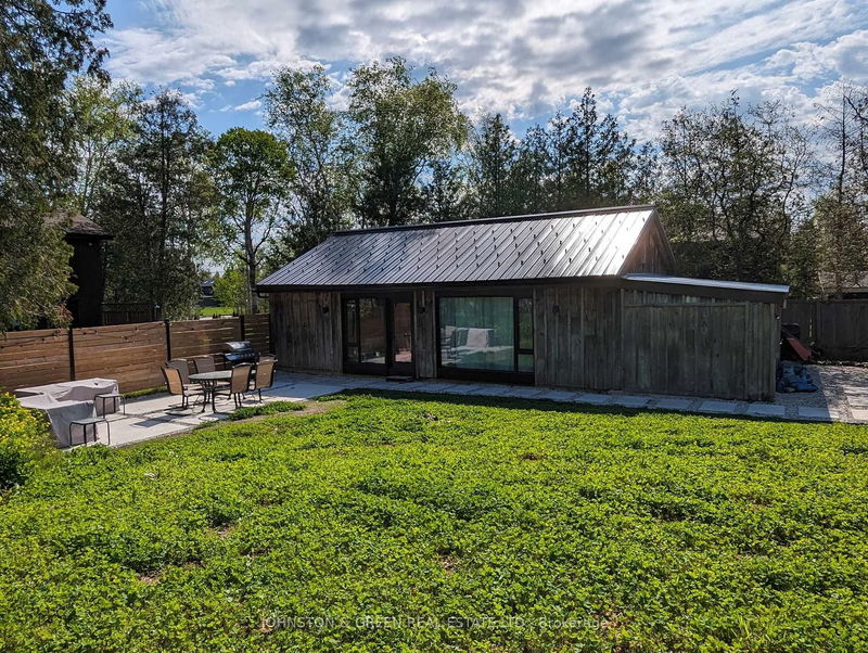 home for lease on 117 Glenlake Boulevard
