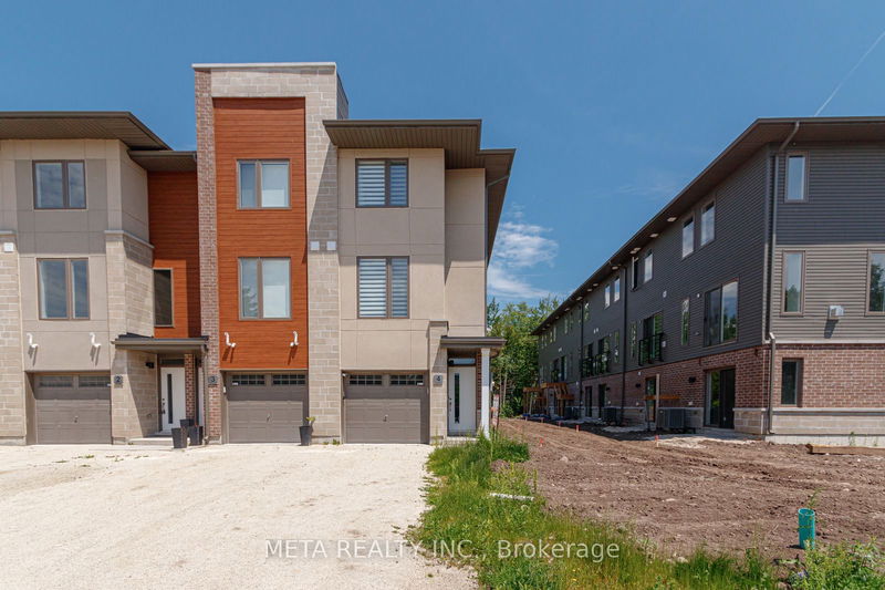 home for lease on 4-39 Dawson Drive