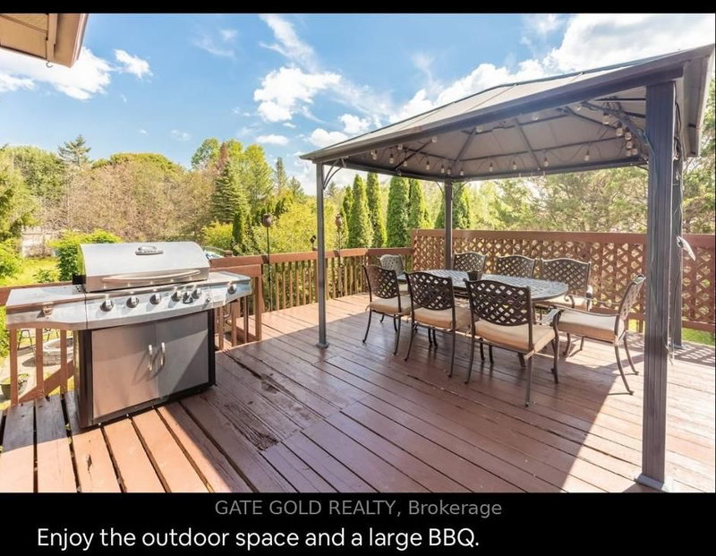 51 Beck Blvd, Penetanguishene, L9M 1E2 | Image 2