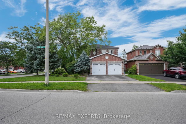 10 Red Oak Drive