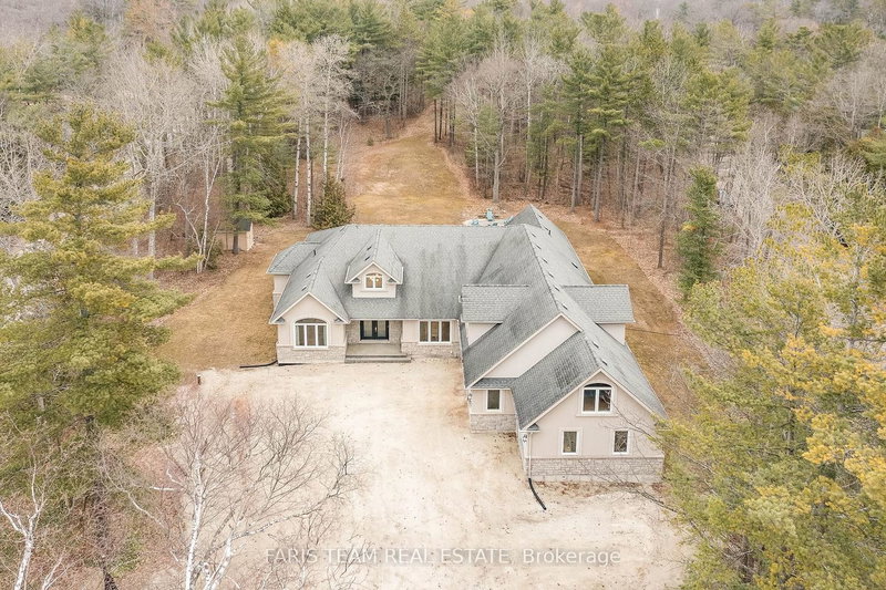 138 Knox Rd E, Wasaga Beach, L9Z 2T5 | Image 2