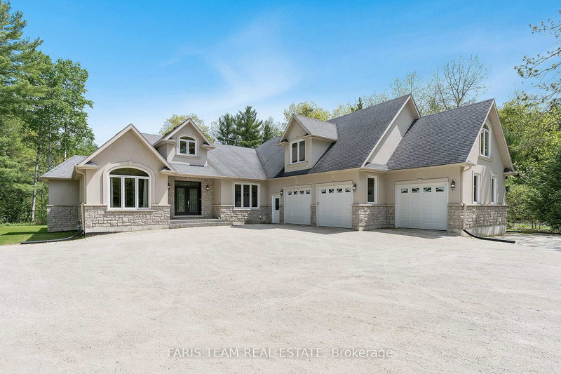 138 Knox Rd E, Wasaga Beach, L9Z 2T5 | Image 2
