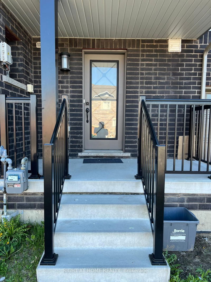 home for lease on 62 Brown Bear Street
